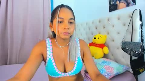 Analia online show from February 7, 1:47 am