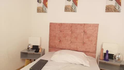 _andrewfalcon2 online show from January 23, 12:30 pm