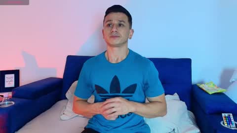 _andrewfalcon2 online show from October 12, 12:37 pm