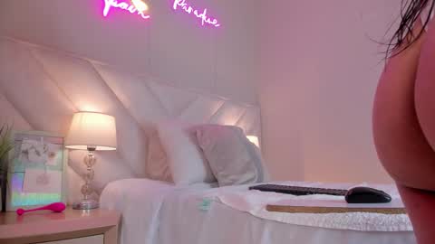 ngela  online show from February 7, 11:25 am