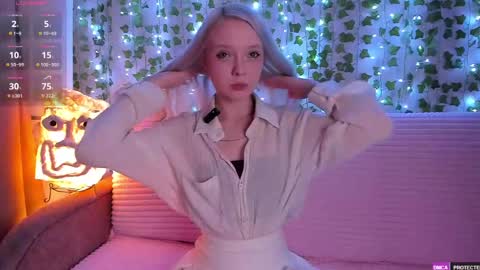 Snapshot of _angeldust_1 chatting on May 5, 2:08 am Emily online show from May 5, 2:08 am