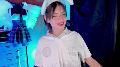 Angell Dustt  online show from May 12, 12:41 am