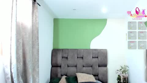 Snapshot of _anna_maria chatting on December 1, 7:19 pm online show from December 1, 7:19 pm