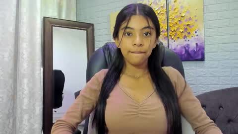 Snapshot of _anna_maria chatting on December 14, 5:51 pm online show from December 14, 5:51 pm