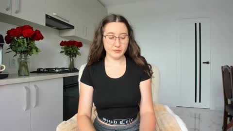 Anna online show from October 5, 11:08 am