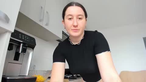 Anna online show from May 2, 11:04 am
