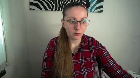 Snapshot of _annabelle_lee chatting on May 7, 6:30 am Anna online show from May 7, 6:30 am