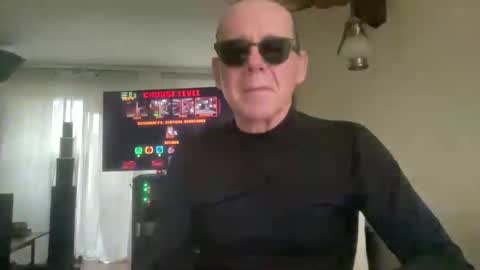  anneonamouse online show from April 27, 11:58 pm