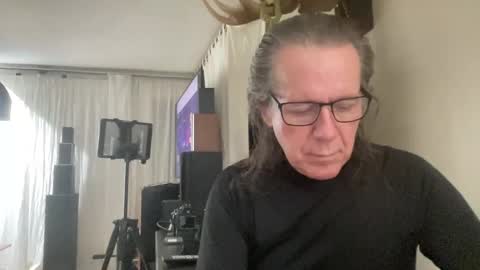  anneonamouse online show from May 9, 8:30 am