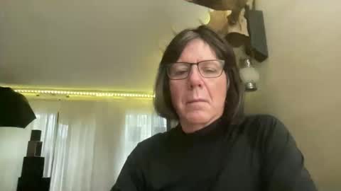  anneonamouse online show from May 14, 1:34 am