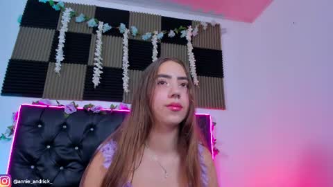 Annie Andrick online show from June 24, 11:09 am