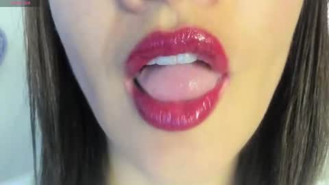 Snapshot of _antomouth_paradise chatting on June 12, 10:41 pm antonia online show from June 12, 10:41 pm