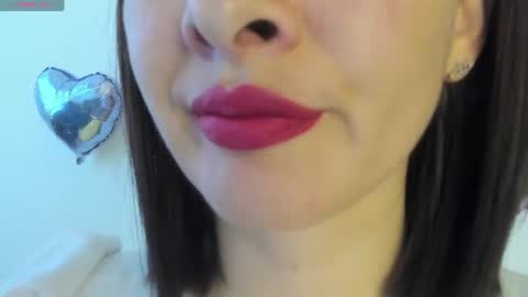 Snapshot of _antomouth_paradise chatting on June 18, 3:49 pm antonia online show from June 18, 3:49 pm