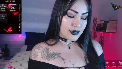 Snapshot of _any_ducan_ chatting on July 19, 3:21 am Angie online show from July 19, 3:21 am