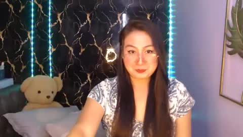 Snapshot of _arah chatting on December 21, 8:32 am arah online show from December 21, 8:32 am