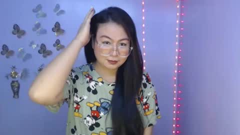 Snapshot of _arah chatting on February 17, 11:55 pm arah online show from February 17, 11:55 pm