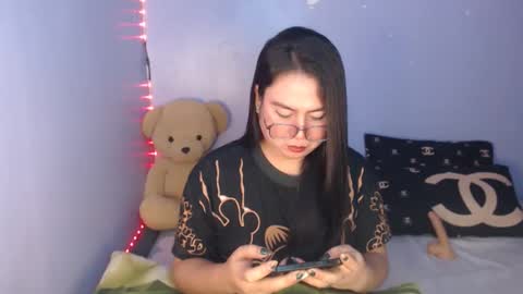 Snapshot of _arah chatting on February 22, 1:40 am arah online show from February 22, 1:40 am