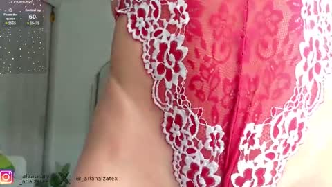 Snapshot of _arianalzate_ chatting on July 28, 5:34 pm 60 online show from July 28, 5:34 pm