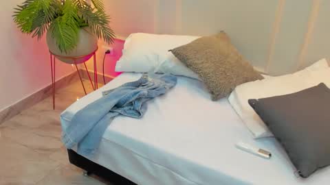 _arianasweet online show from November 23, 8:19 pm