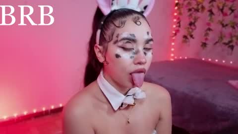 Aria online show from April 30, 3:13 am