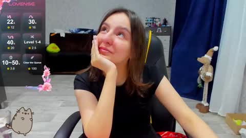 Snapshot of _arina_cox__ chatting on March 1, 2:55 pm Arina online show from March 1, 2:55 pm