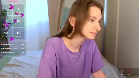 Snapshot of _ash_leyy_ chatting on July 5, 4:19 am _ash_leyy_ online show from July 5, 4:19 am