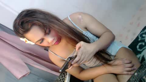 Snapshot of _asiancutie chatting on June 20, 2:03 am _asiancutie online show from June 20, 2:03 am