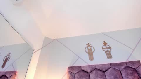 _aurora_collins_ online show from February 18, 12:56 pm