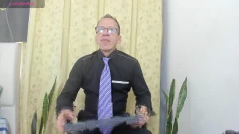 Snapshot of _axelking1_ chatting on July 7, 11:47 am Axel online show from July 7, 11:47 am