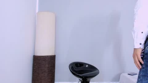 _axelking_ online show from November 19, 11:32 am