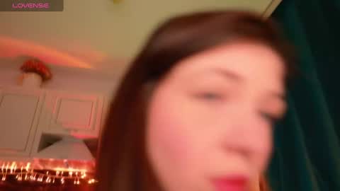 Olivia online show from December 4, 2:31 am