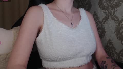 Cassie online show from December 4, 1:53 pm