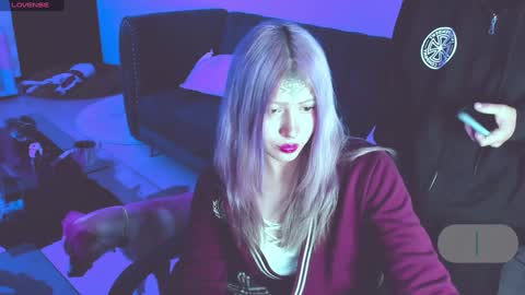 Lunita  online show from December 7, 11:45 pm