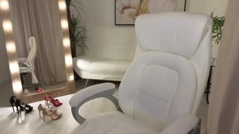 Snapshot of _beylly chatting on January 12, 2:03 am Beylly online show from January 12, 2:03 am