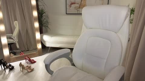 Snapshot of _beylly chatting on January 17, 4:39 am Beylly online show from January 17, 4:39 am