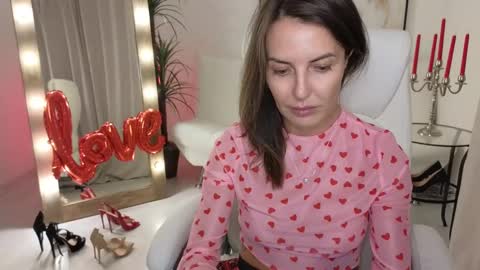 Snapshot of _beylly chatting on February 15, 6:02 am Beylly online show from February 15, 6:02 am