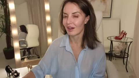 Snapshot of _beylly chatting on March 11, 1:26 am Beylly online show from March 11, 1:26 am