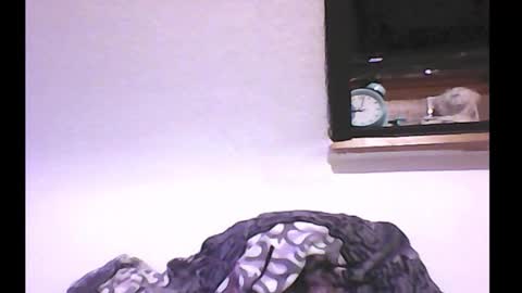 Snapshot of _biscotti_ chatting on September 23, 7:39 pm _biscotti_ online show from September 23, 7:39 pm