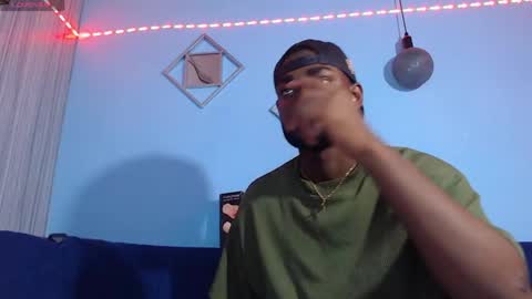 Snapshot of _black_stallion chatting on May 30, 3:58 am Andrew online show from May 30, 3:58 am