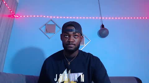 Snapshot of _black_stallion chatting on June 6, 11:37 am Andrew online show from June 6, 11:37 am