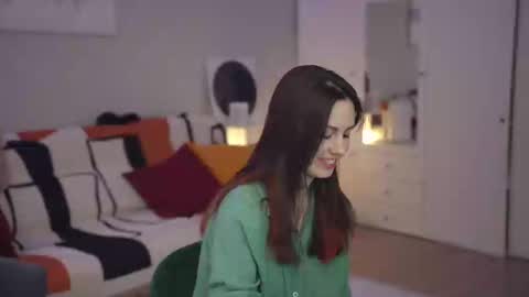 Snapshot of _blackbee_ chatting on February 28, 10:20 am Lili online show from February 28, 10:20 am