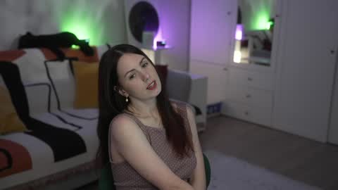 Snapshot of _blackbee_ chatting on October 1, 11:27 am Lili online show from October 1, 11:27 am