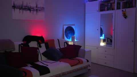 Lili online show from March 1, 5:53 am