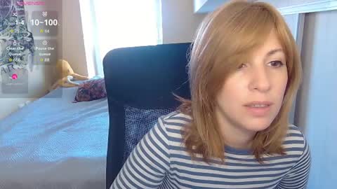 Snapshot of _blackpearl chatting on June 3, 10:07 am Laura online show from June 3, 10:07 am