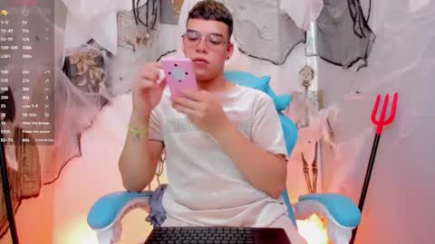 Snapshot of _blake_boy chatting on October 29, 6:20 pm _blake_boy online show from October 29, 6:20 pm