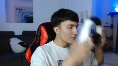 Snapshot of _blakee chatting on January 29, 7:04 am B L A K E online show from January 29, 7:04 am