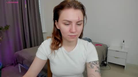 Snapshot of _bramble_ chatting on November 28, 9:12 am Bramble online show from November 28, 9:12 am