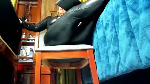 Snapshot of _brendamichel_ chatting on May 16, 12:37 pm Brenda online show from May 16, 12:37 pm