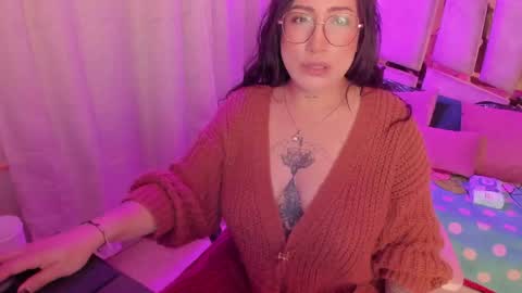 Snapshot of _briigite chatting on April 20, 7:55 am Angie Independent model online show from April 20, 7:55 am