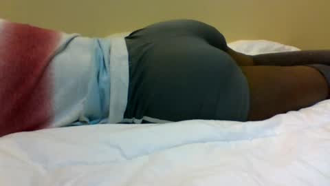 Snapshot of _bunny_b chatting on June 23, 7:45 pm I will be back soon online show from June 23, 7:45 pm